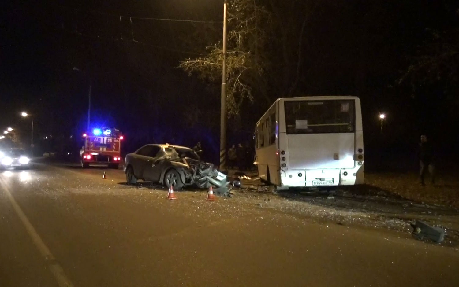 1 погибший и 16 пострадавших. Страшная авария в поселке Чкалова -  Медиа-холдинг «ГОНГ» (Каменск-Уральский)