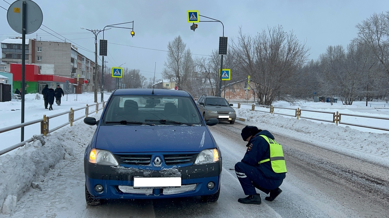 водитель автомобиля проехал на красный свет приведите один пример когда за последствия данного вида